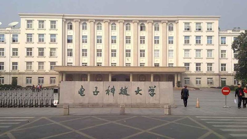 贴片电阻封装尺寸解析：尺寸对照表背后的知识